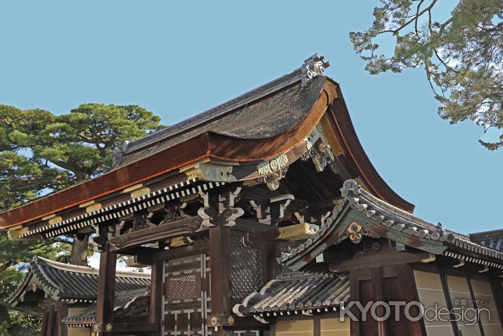 京都御所の建礼門