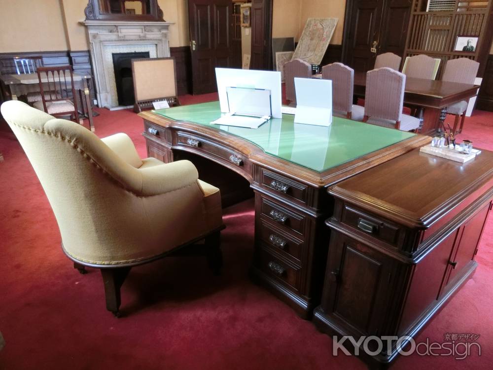 京都府庁旧本館 知事机