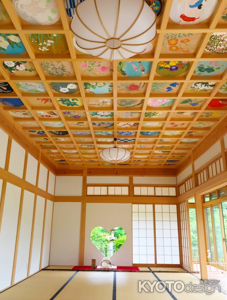 正寿院　ハートの窓と天井絵