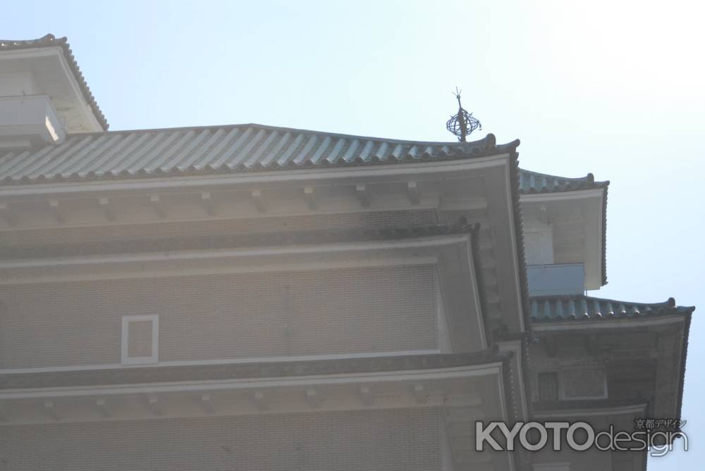 祇園甲部歌舞練場の屋根