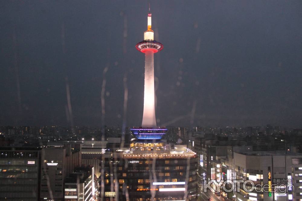 夜のKYOTOタワー