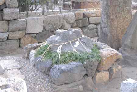 御香宮神社に残る　伏見城の石