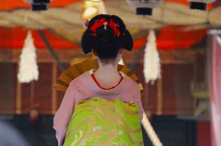 八坂神社節分祭　舞の奉納