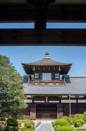 東福寺の開山堂を正面から見る