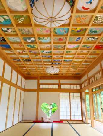 正寿院　ハートの窓と天井絵