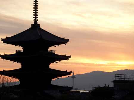 2019　冬　八坂の塔と京都タワー　4