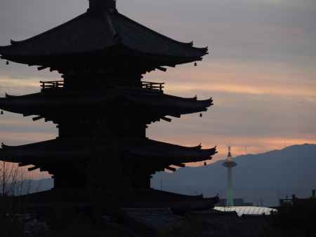 2019　冬　八坂の塔と京都タワー　5