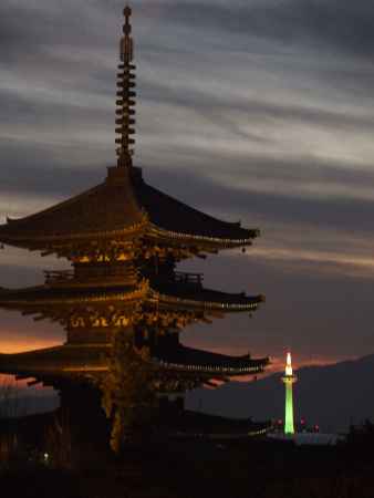 2019　冬　八坂の塔と京都タワー　8