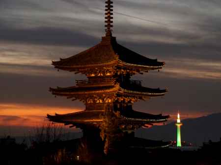 2019　冬　八坂の塔と京都タワー　9