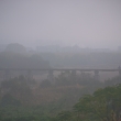 朝霧の中の上津屋橋（流れ橋）