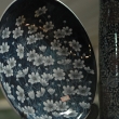 五条坂陶器まつりに並ぶ絵皿