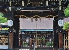 六孫王神社