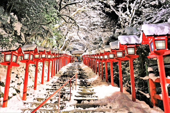 貴船神社、雪のライトアップ メインイメージ