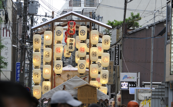 祇園祭2016 綾傘鉾 鉾建て メインイメージ