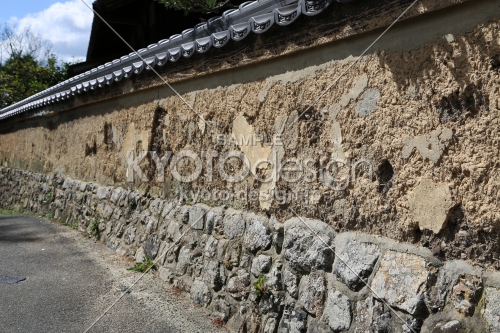 岩倉の土塀