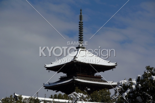 雪景色の仁和寺22