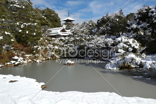 雪景色の仁和寺25