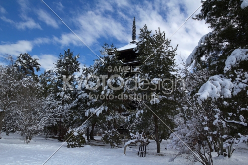 雪景色の仁和寺37