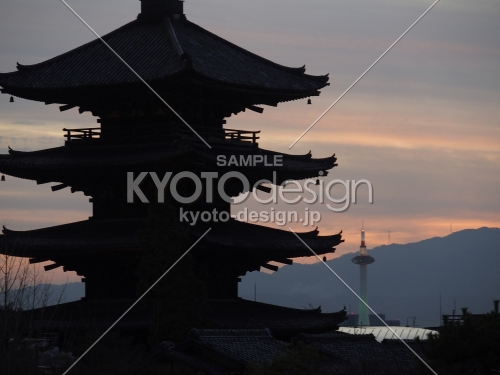 2019　冬　八坂の塔と京都タワー　5
