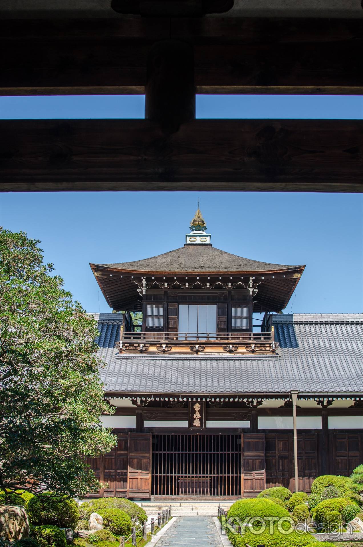 東福寺の開山堂を正面から見る