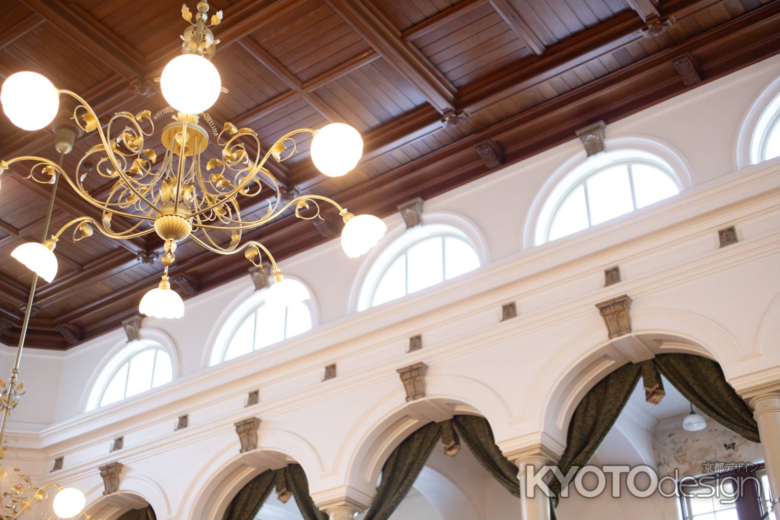京都府庁旧本館　旧議場（天井）