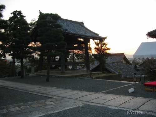 金戒光明寺　除夜の鐘