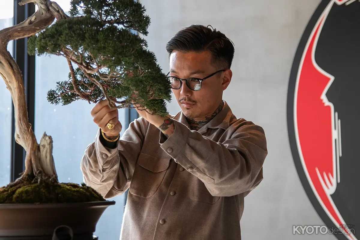 盆栽師・小島鉄平『TRADMAN’S BONSAI』展覧会 in 両足院