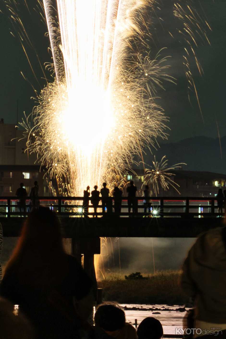 嵐山秋花火4