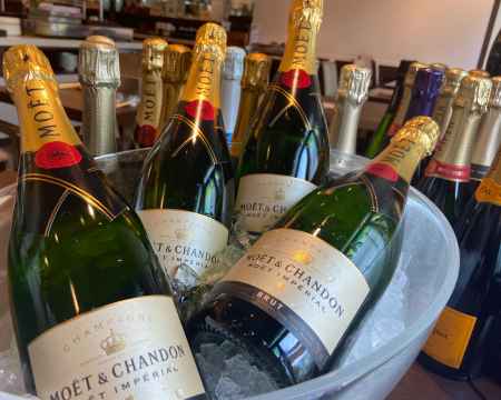 高級シャンパンが飲み放題！7・8月ランチ限定『山楽シャンパンフェス2023』
