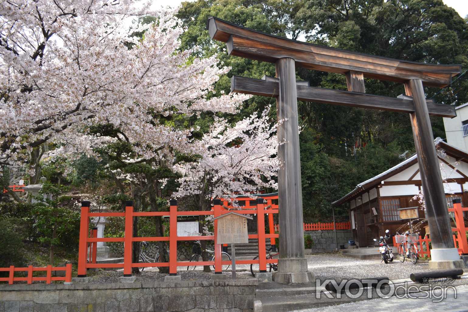 建勲神社