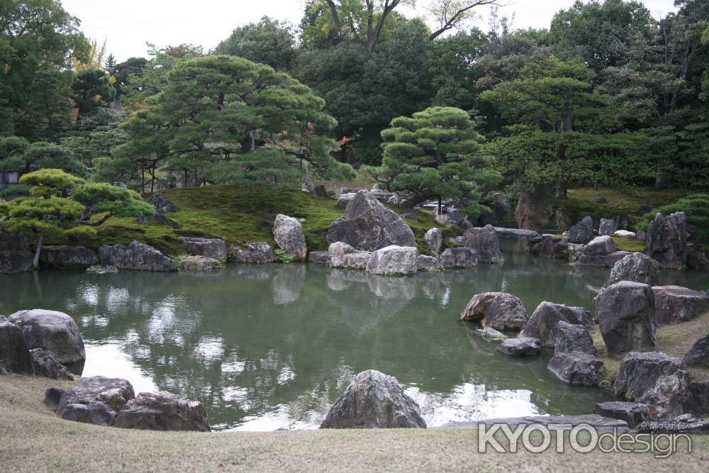 二条城　二の丸御殿大広間からの庭園