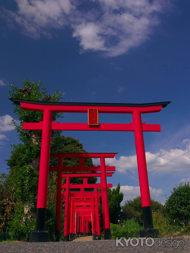 豊川稲荷大明神の鳥居