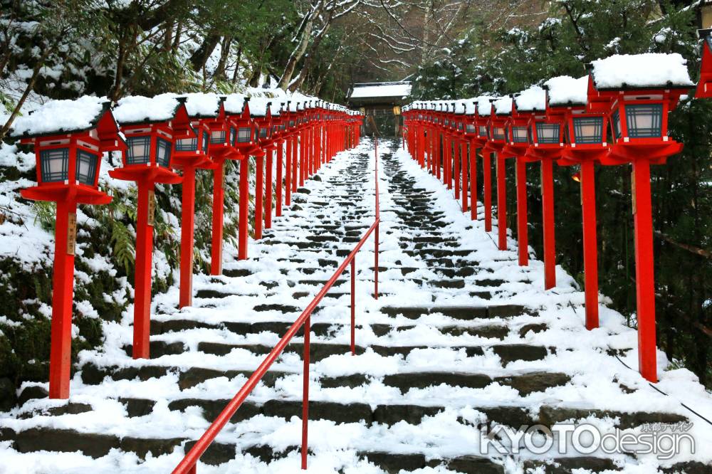 雪の貴船神社１