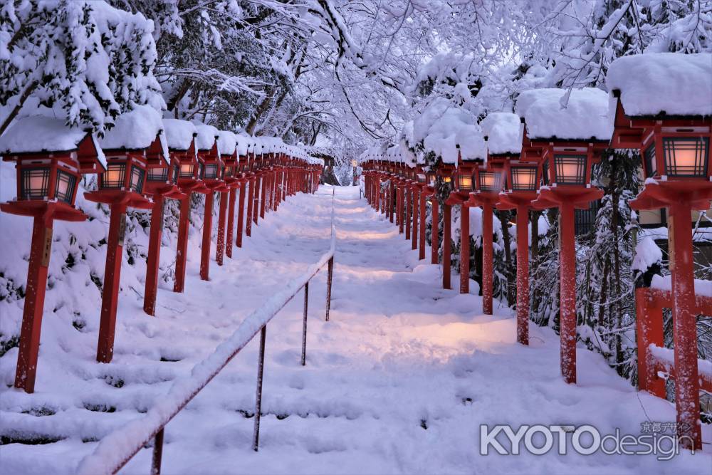 雪の貴船神社2023