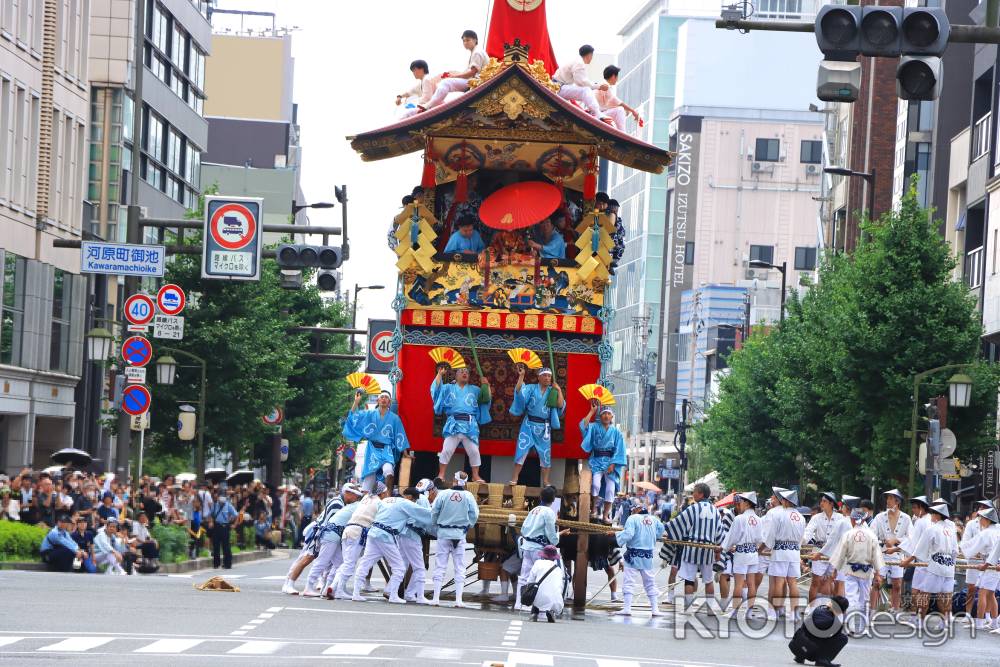 祇園祭前祭巡行放下鉾の辻回し2024