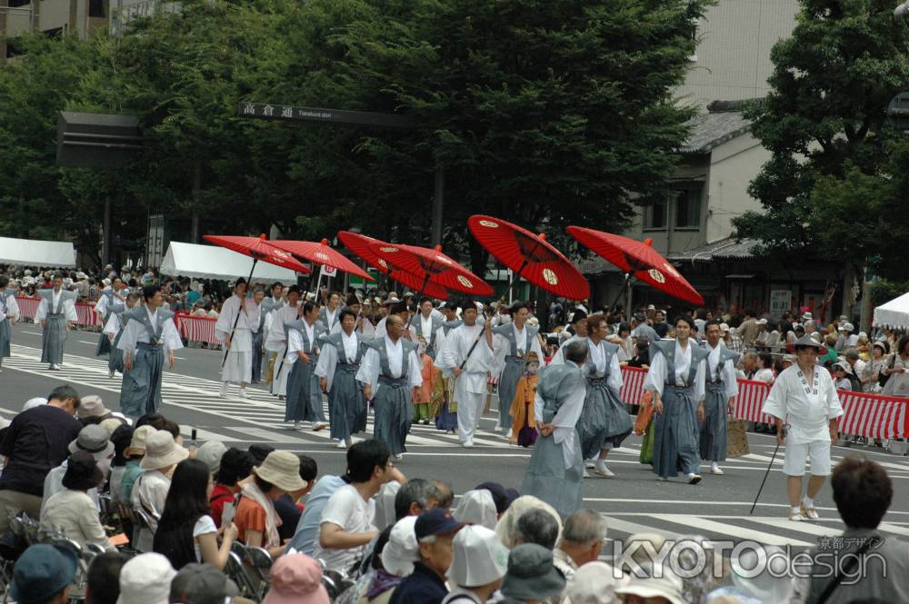 綾傘鉾の行列2