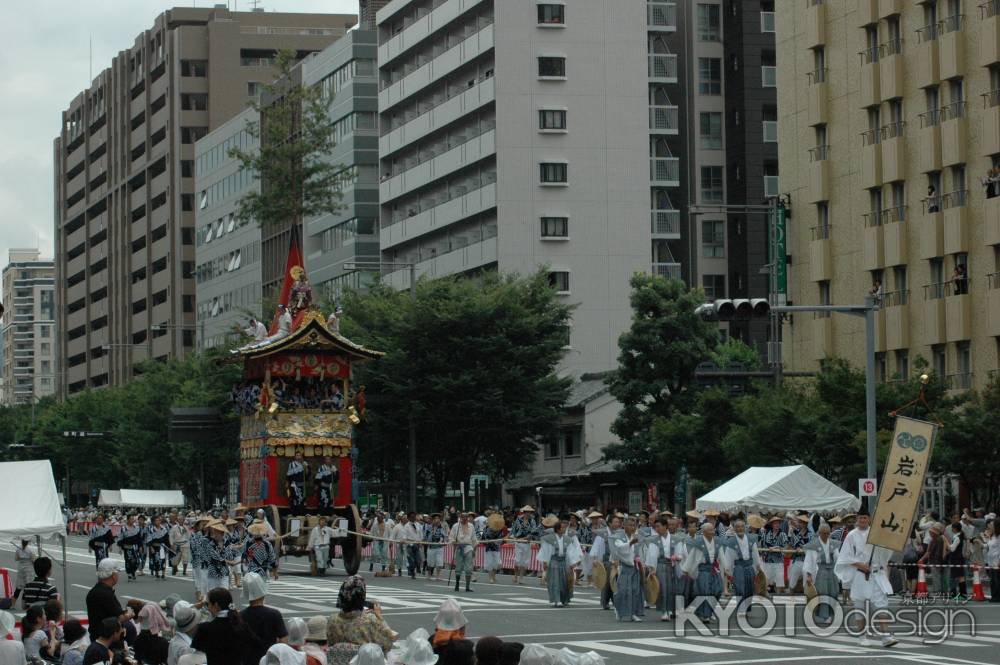 岩戸山の行列