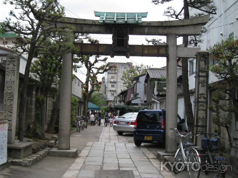 仏光寺通の鳥居