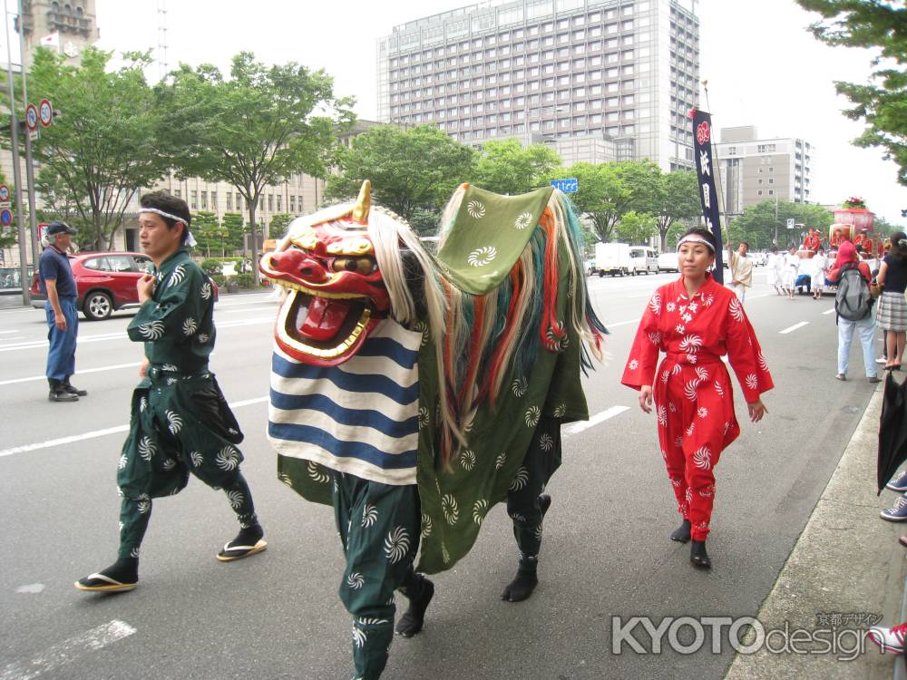 花傘巡行 獅子舞い