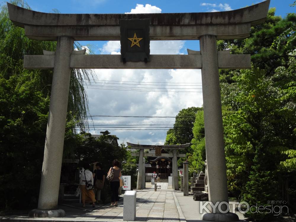 晴明神社　二つの鳥居