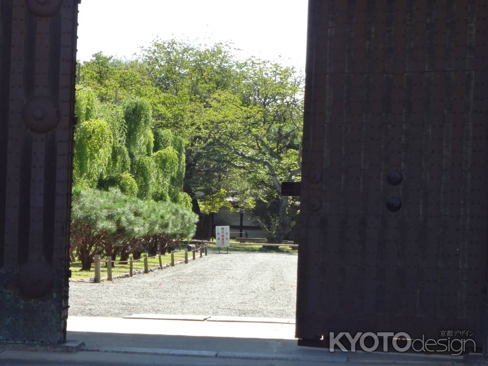 二条城 北大手門より望む城内