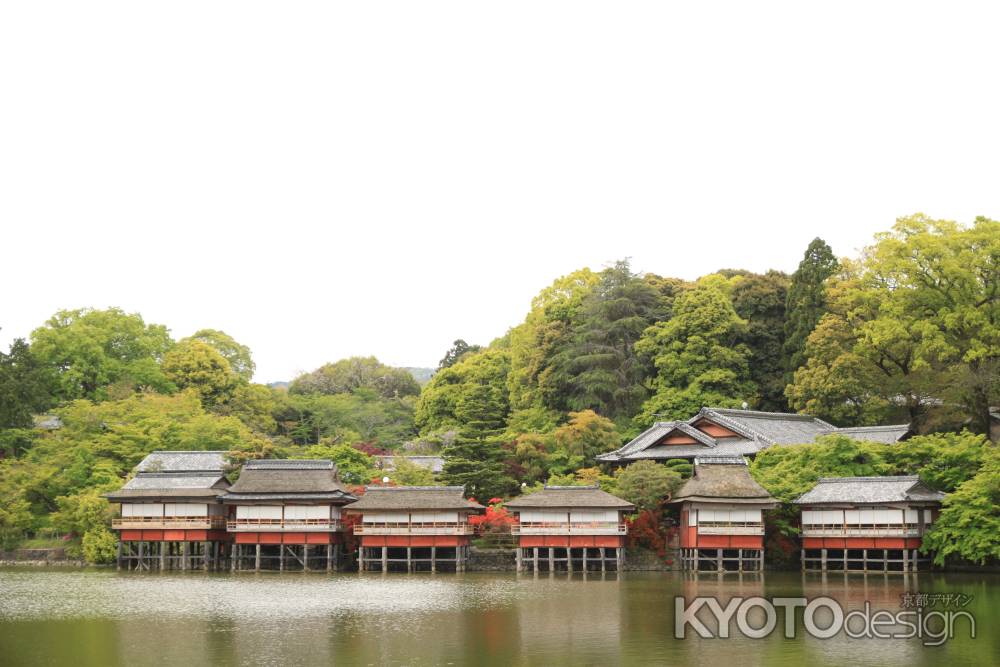 八条が池に浮かぶ料亭