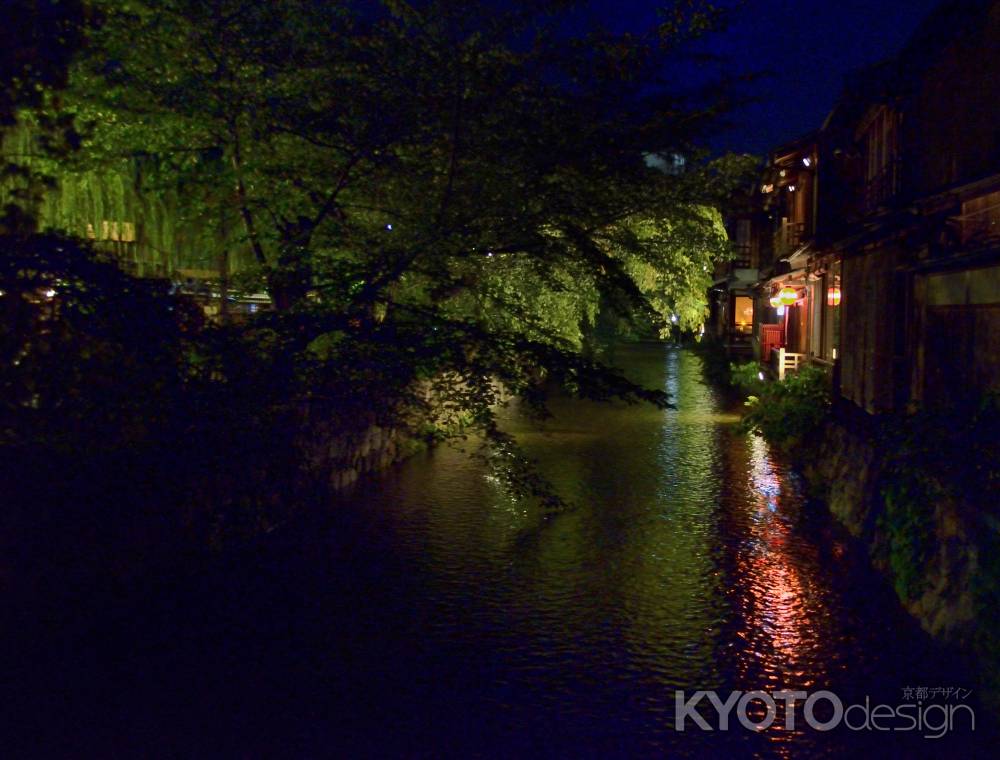 夜が更けていきます・・・