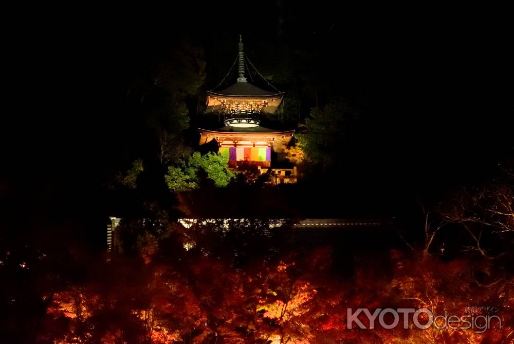 燃える・多宝塔