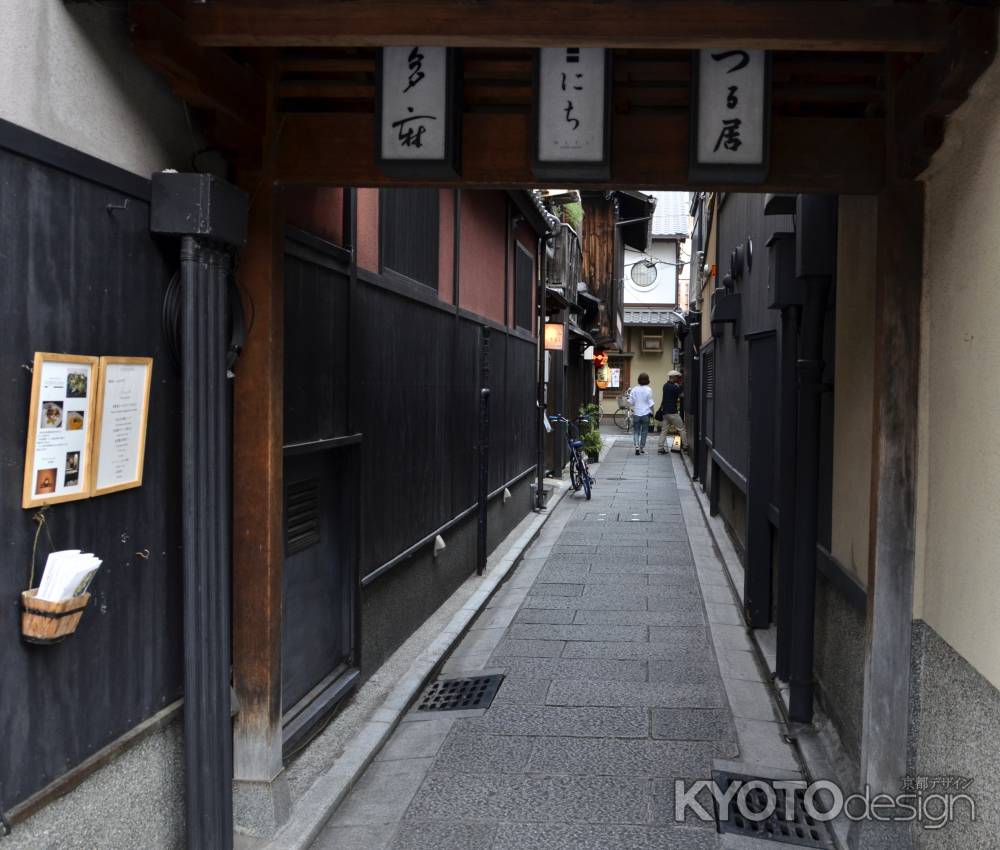 花見小路の路地