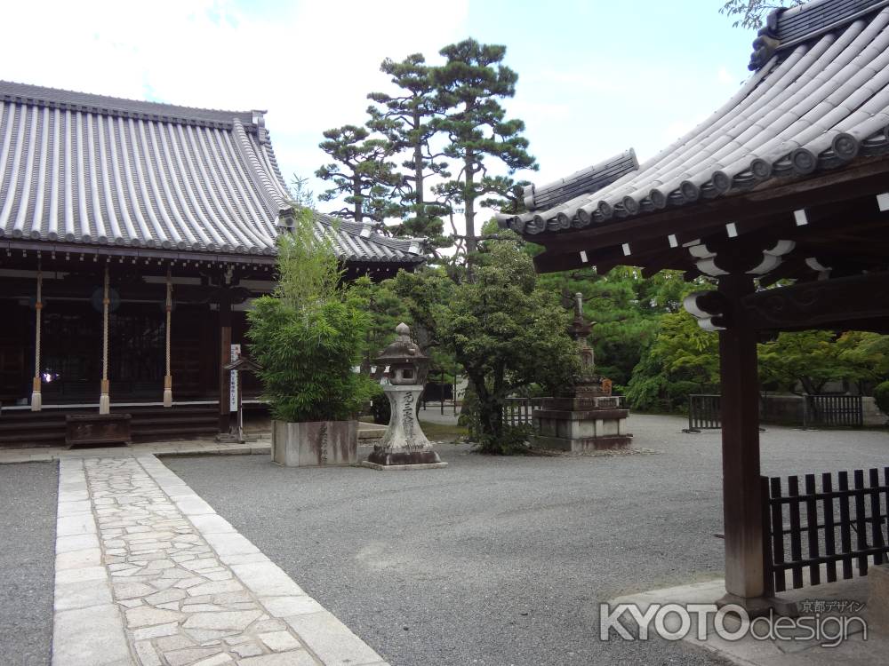 廬山寺 境内