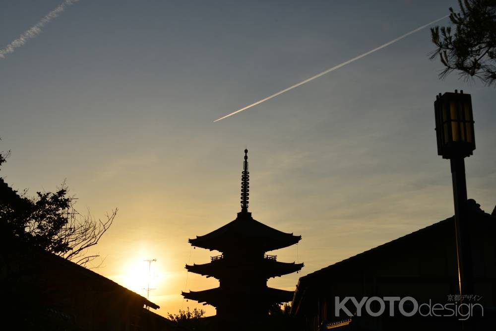 法観寺　　八坂の塔　初夏　