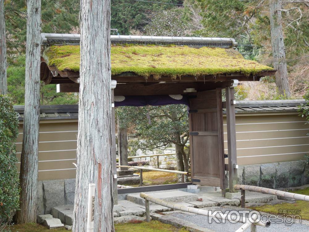 圓通寺の三門