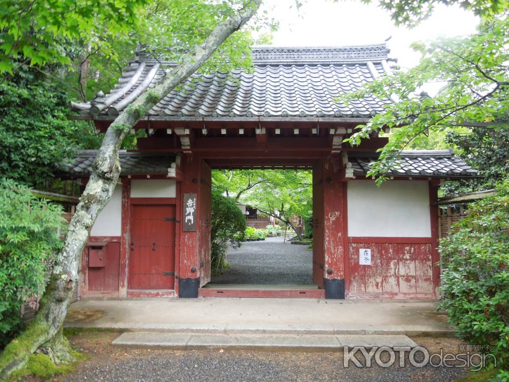 常照寺の三門「吉野門」