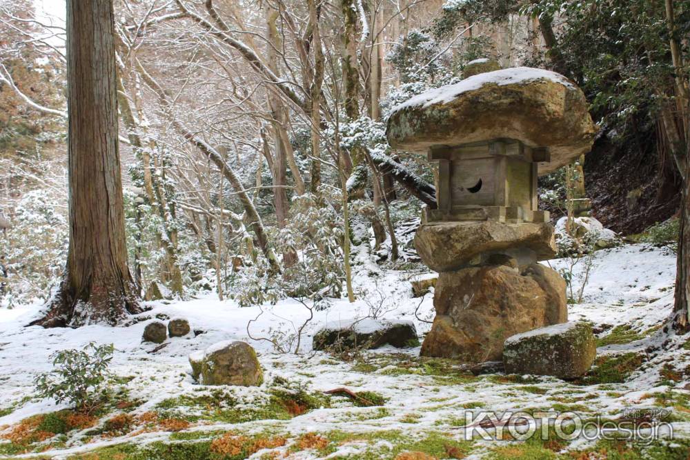 三千院庭園のわらべ地蔵